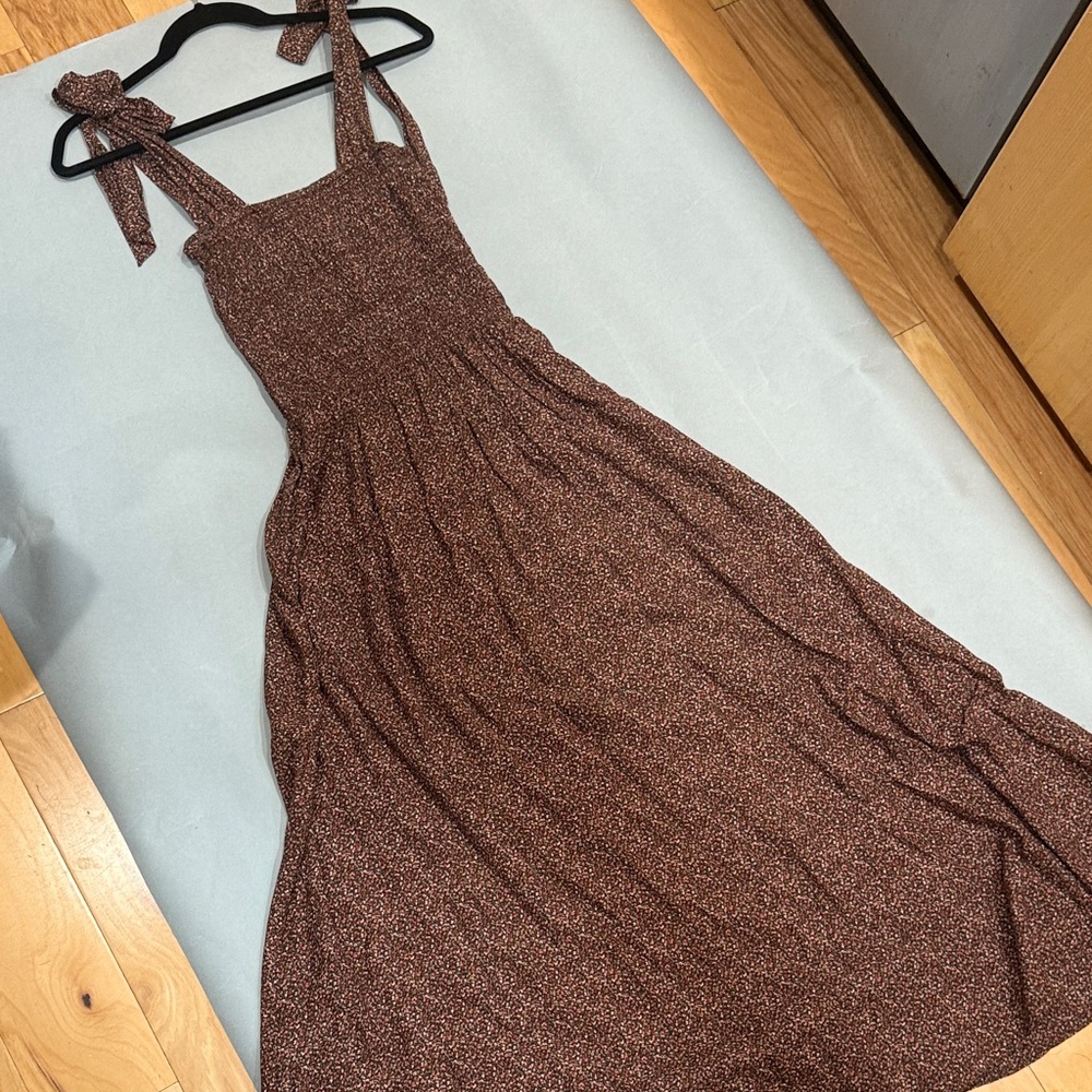 DOEN -Elegant Brown Maxi Dress